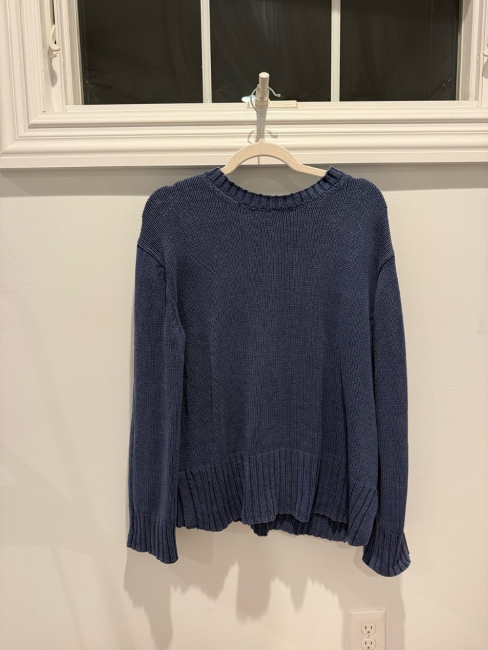 American Eagle Outfitters Navy Crewneck Knit Sweater